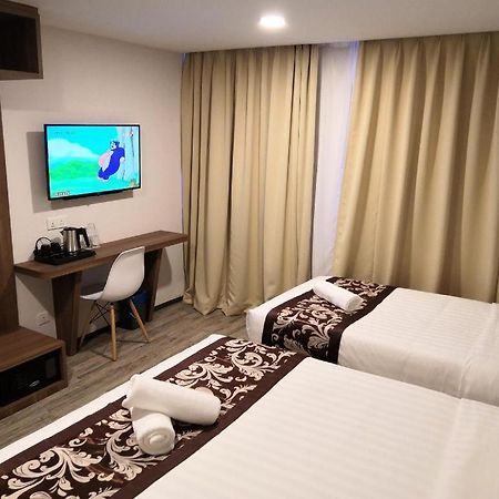 Hotel Lolex Kuchai Lama Kuala Lumpur Exterior photo